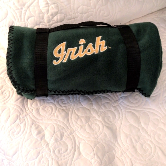 Colorado Timberline Embroidered Notre Dame Blanket - Picture 1 of 6